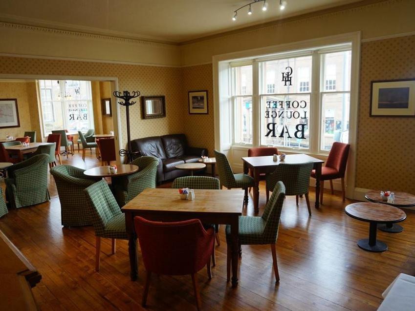 The Corner House Hotel アナン エクステリア 写真