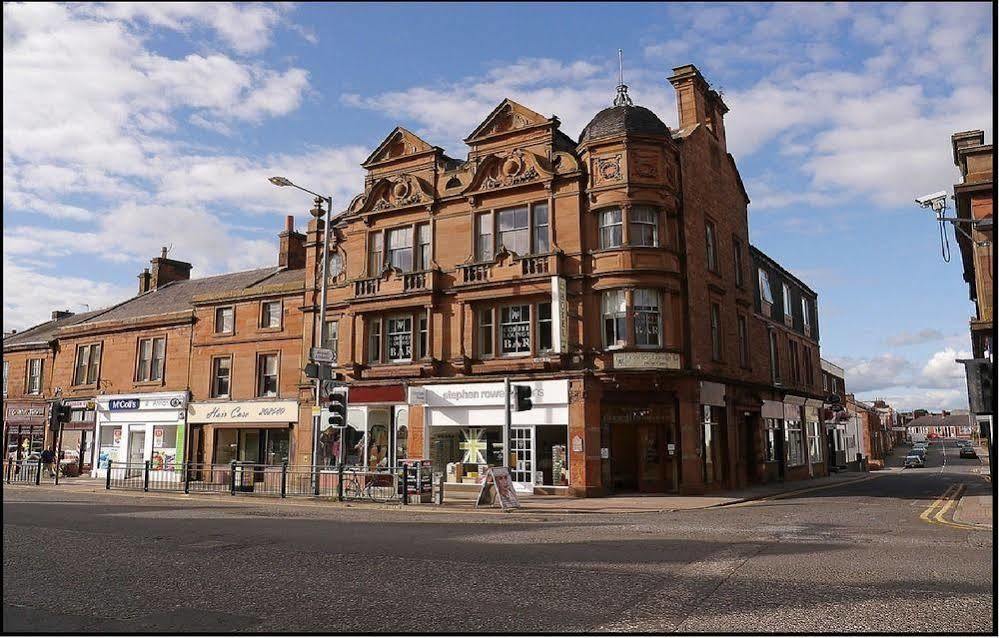 The Corner House Hotel アナン エクステリア 写真
