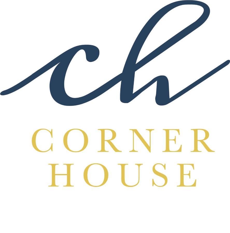 The Corner House Hotel アナン エクステリア 写真